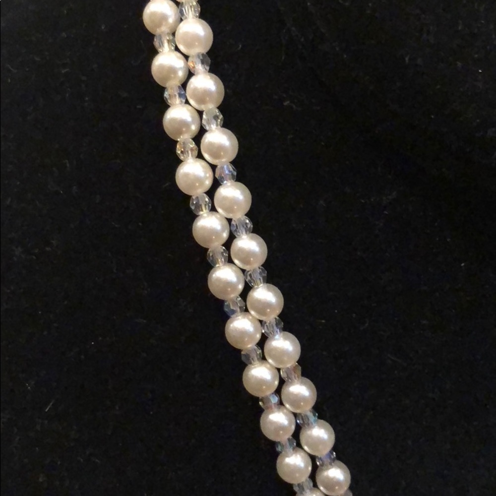 Fifth Avenue Necklace and earring set - Picture 4 of 6